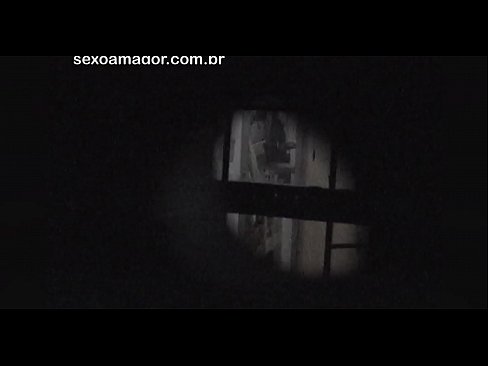 ❤️ Ξανθιά κοπέλα βιντεοσκοπήθηκε κρυφά από ηδονοβλεψία της γειτονιάς κρυμμένο πίσω από κούφια τούβλα ❤ Σεξ βίντεο